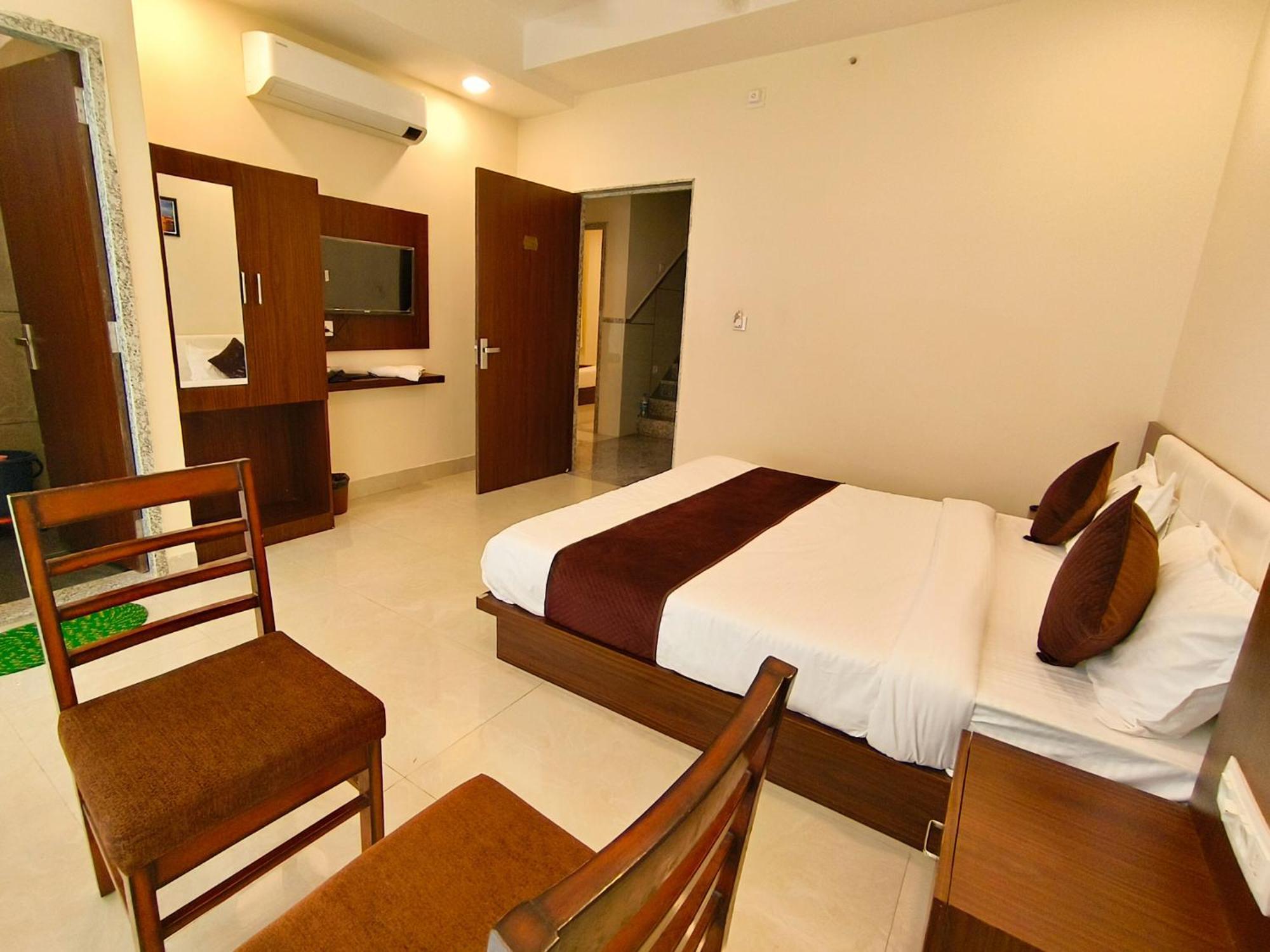 Hotel Veer Palace Near Udaipole Udaipur Exterior photo